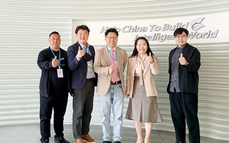 韩国X空调集团公司来访 现场参观并洽谈合作