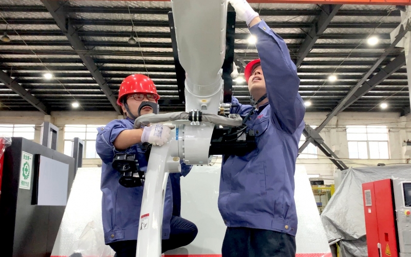 浙江PA视讯官方集团电气：以技术革新破解工业机器人线缆保护痛点